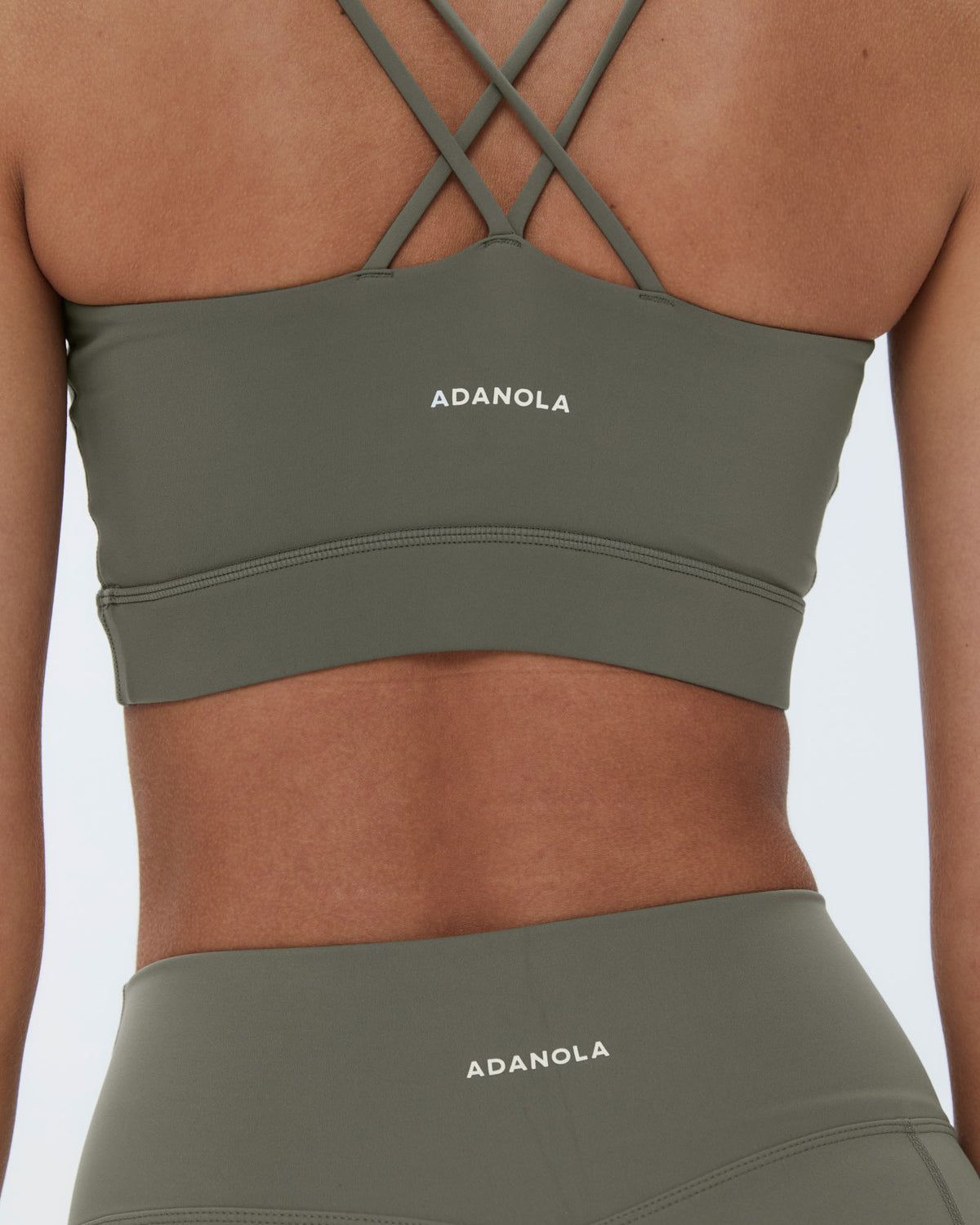 Adanola Ultimate Cross Back Bra Olivgrün Grün | 24SUFHBDN