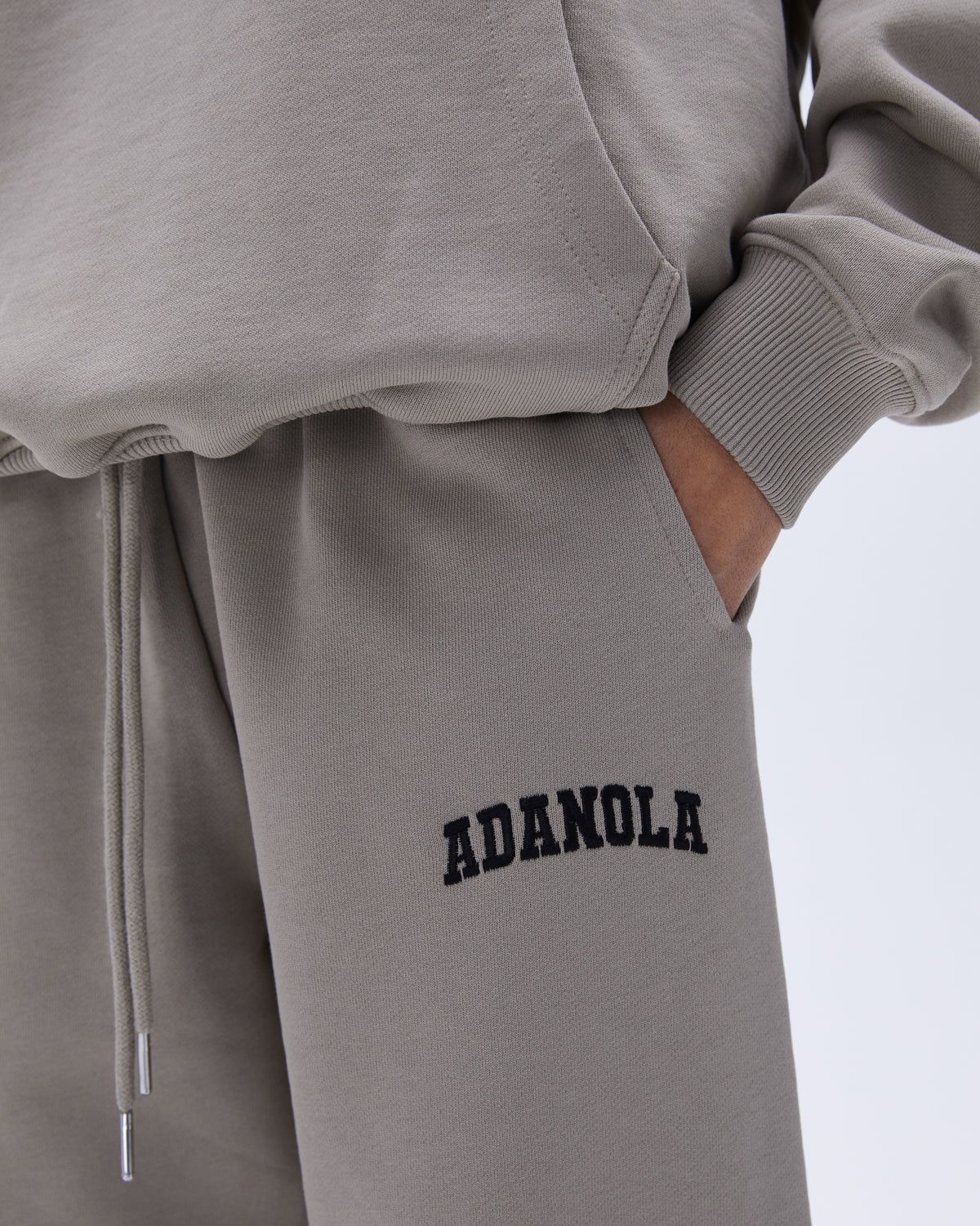 Adanola Varsity Sweatpants Beige | 25LTCPSEX