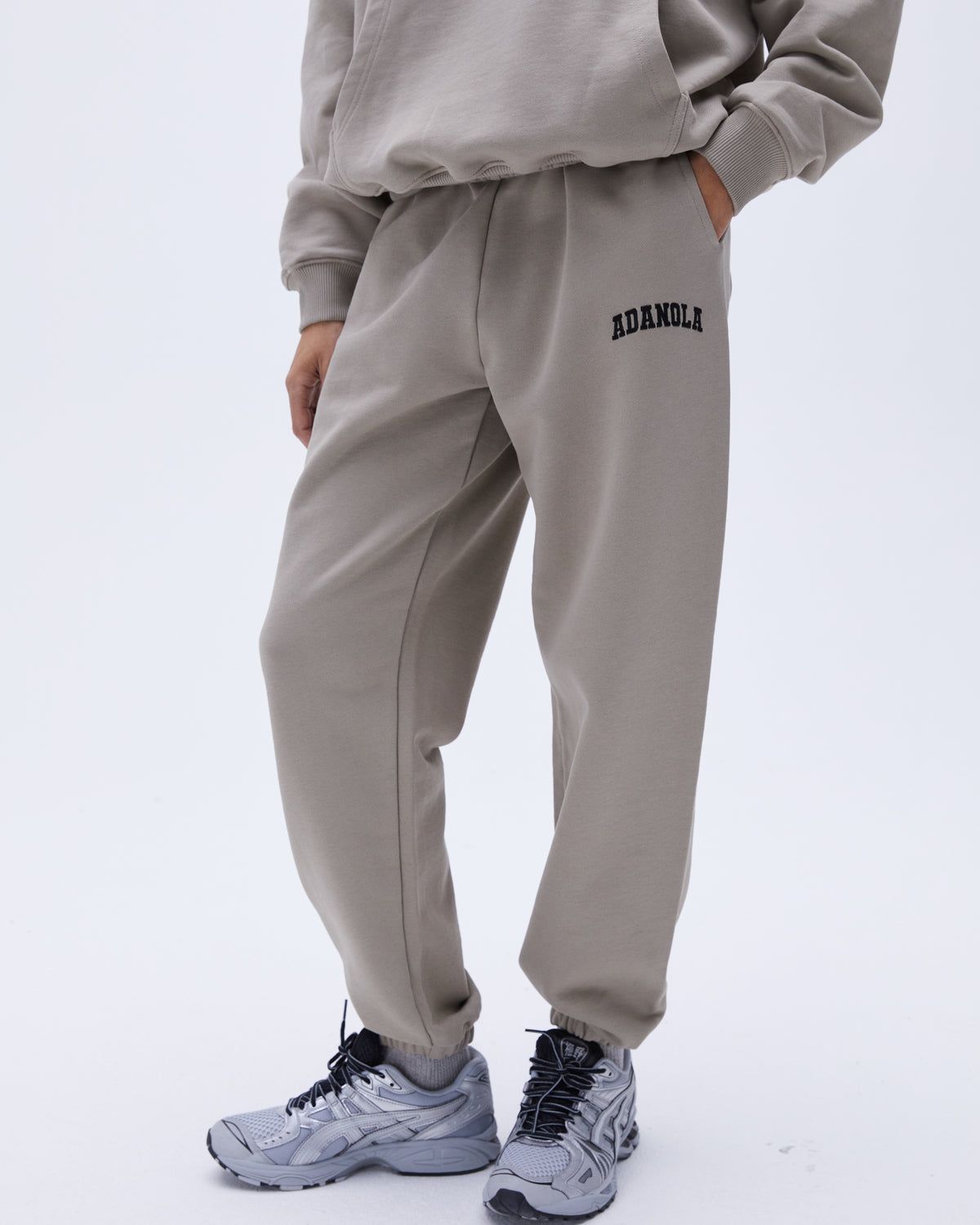 Adanola Varsity Sweatpants Beige | 25LTCPSEX